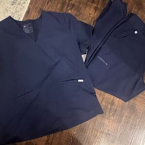 Figs Deep Blue V-Neck Scrub set